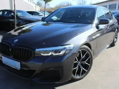 Gebraucht BMW M550 Performance 530 PS (389 kW) 2021 Grau Limousine
