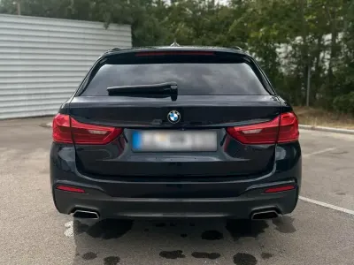 Gebraucht BMW 530 M Sport 265 PS (194 kW) 2020 Schwarz Kombi