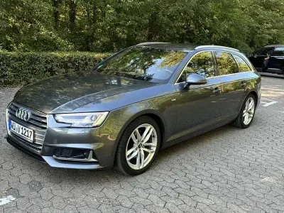Gebraucht Audi A4 Sport 150 PS (110 kW) 2019 Grau Kombi