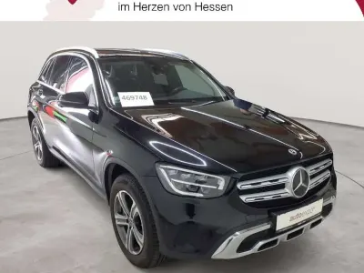Gebraucht Mercedes GLC300 Exclusive 211 PS (155 kW) 2021 Schwarz SUV