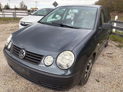 Gebraucht VW Polo 64 PS (47 kW) 2004 Silber Kleinwagen
