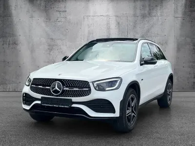 Gebraucht Mercedes GLC300 AMG line 211 PS (155 kW) 2021 Weiß SUV