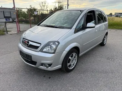 Gebraucht Opel Meriva Innovation 105 PS (77 kW) 2010 Silber Van / Kleinbus