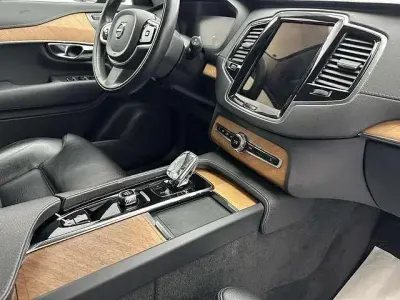 Gebraucht Volvo XC90 Inscription 235 PS (172 kW) 2021 Schwarz metallic SUV