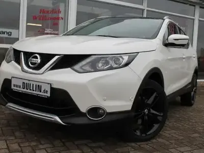 Gebraucht Nissan Qashqai Black Edition 131 PS (96 kW) 2016 Weiß SUV