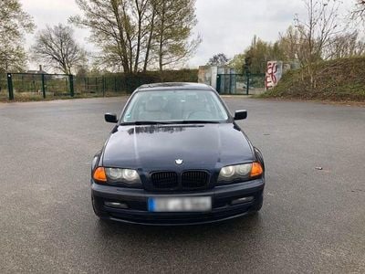 Usata BMW 320 Performance 170 CV (125 kW) 2001 Blu Station wagon