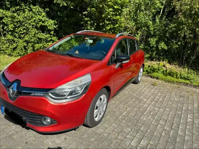 Gebraucht Renault Clio GrandTour Expression 75 PS (55 kW) 2013 Rot Kombi
