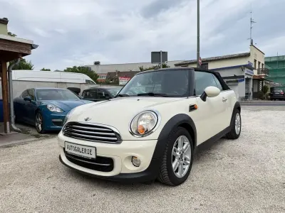 Gebraucht Mini Cooper D Cabriolet 111 PS (81 kW) 2011 Weiß Cabrio