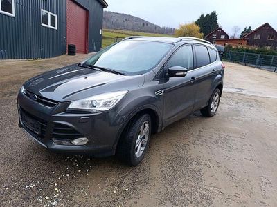 Grau Gebraucht 2016 Ford Kuga Titanium SUV | 11.800 € (Superpreis)