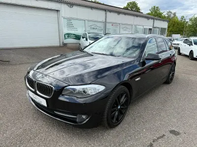 Gebraucht BMW 525 Sport Line 218 PS (160 kW) 2011 Schwarz Kombi