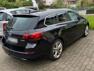 gebraucht Opel Astra Sportstourer 1.4L Motor 140Ps