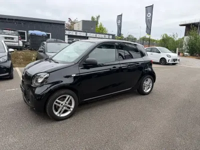 Gebraucht Smart ForFour Electric Drive 60 kW (82 PS) 2022 Schwarz Kleinwagen