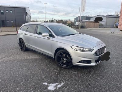 Gebraucht Ford Mondeo 150 PS (110 kW) 2017 Silber Kombi