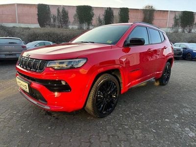 Gebraucht Jeep Compass 131 PS (96 kW) 2024 Rot SUV