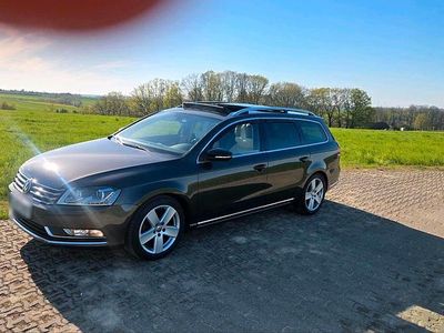 Gebraucht VW Passat 211 PS (155 kW) 2014 Braun Kombi