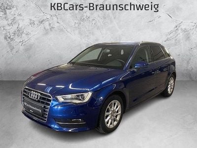 Gebraucht Audi A3 Attraction 122 PS (89 kW) 2013 Blau Limousine