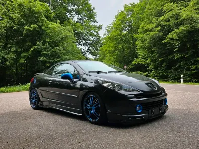 Gebraucht Peugeot 207 CC 120 PS (88 kW) 2008 Schwarz Cabrio