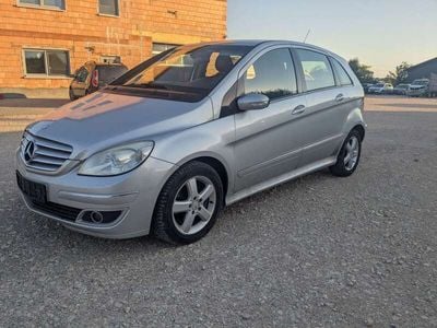Mercedes B200