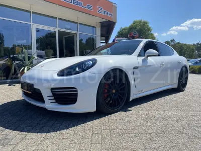 Gebraucht Porsche Panamera GTS 441 PS (324 kW) 2014 Weiß Kleinwagen
