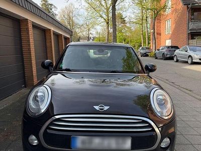 Second-hand Mini Cooper D 116 CP (85 kW) 2015 Negru Hatchback