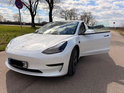 Gebraucht Tesla Model 3 Standard Range Plus 239 kW (325 PS) 2021 Weiß Limousine