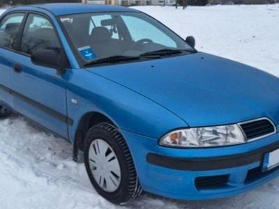 Blau Gebraucht 1999 Mitsubishi Carisma Limousine | 2.199 € (Guter Preis)