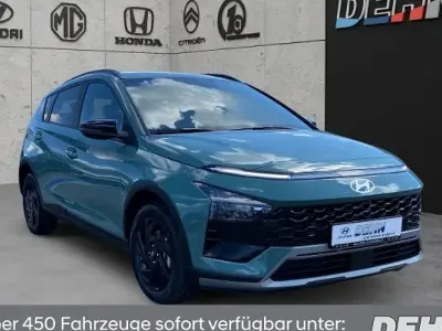 Neu Hyundai Bayon Blackline 90 PS (66 kW) 2026 Grün SUV
