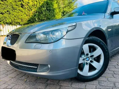 Gebraucht BMW 525 197 PS (144 kW) 2008 Grau Limousine