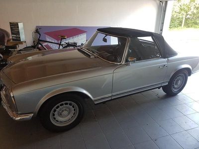 Gebraucht Mercedes W113 150 PS (110 kW) 1967 Silber Cabrio