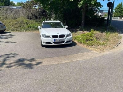 Gebraucht 2011 BMW 320 Exclusive Kombi | 7.900 € (Etwas zu teuer)