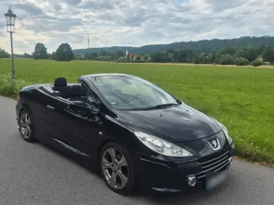 Gebraucht Peugeot 307 CC 140 PS (102 kW) 2007 Schwarz Cabrio