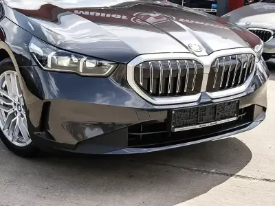 Gebraucht BMW i5 Comfort Edition 250 kW (340 PS) 2024 Grau Limousine