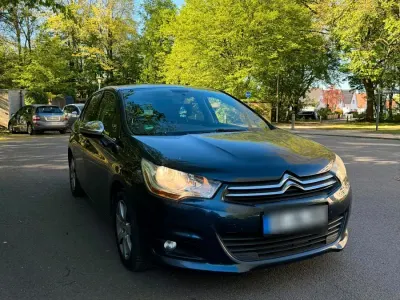 Gebraucht Citroën C4 122 PS (89 kW) 2012 Blau Kombi