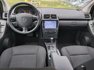 Gebraucht Mercedes A160 95 PS (69 kW) 2012 Schwarz Limousine