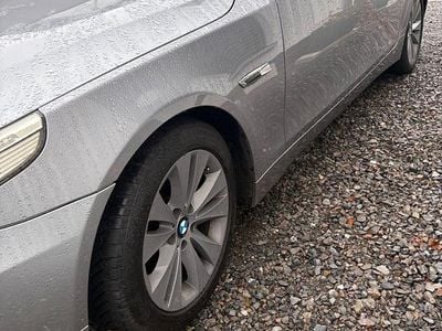 Second-hand BMW 525 177 CP (130 kW) 2004 Argintiu Berlinǎ