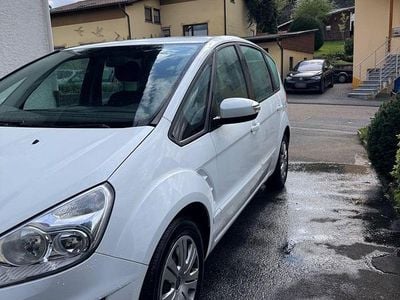 Usata Ford S-MAX Trend 140 CV (102 kW) 2012 Bianco Monovolume