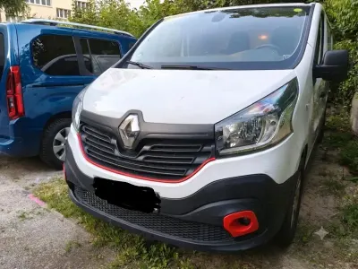 Gebraucht Renault Trafic 95 PS (69 kW) 2018 Weiß Van / Kleinbus