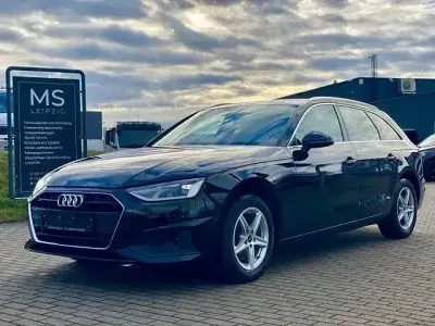 Gebraucht Audi A4 Sport 163 PS (119 kW) 2022 Schwarz Kombi