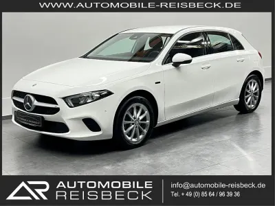 Gebraucht Mercedes A250 Style 218 PS (160 kW) 2021 Weiß Limousine