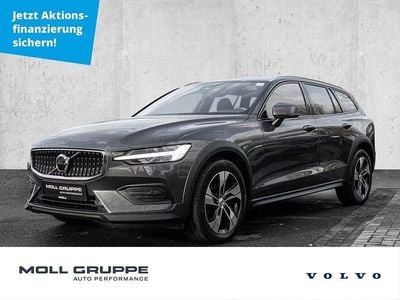 Gebraucht Volvo V60 CC Plus 197 PS (144 kW) 2023 Grau Kombi