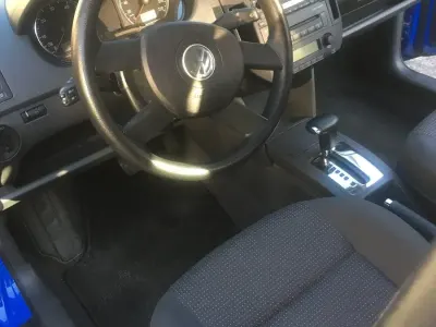 Gebraucht VW Polo 75 PS (55 kW) 2004 Blau Kleinwagen