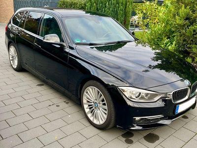 Gebraucht BMW 320 Luxury Line 184 PS (135 kW) 2014 Schwarz Kombi