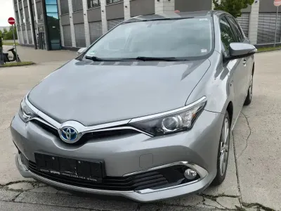 Gebraucht Toyota Auris Hybrid Executive 99 PS (72 kW) 2016 Grau Limousine
