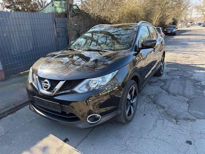 Gebraucht Nissan Qashqai 360º 116 PS (85 kW) 2014 Schwarz SUV