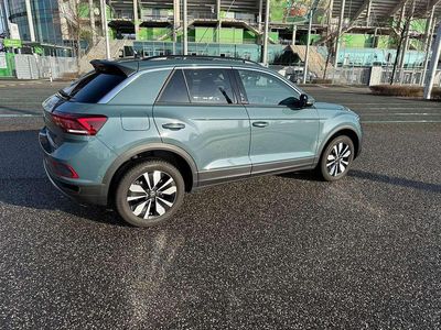 Gebraucht VW T-Roc Move 150 PS (110 kW) 2024 Blau SUV