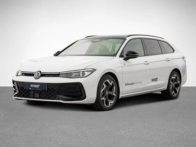 Usata VW Passat R-line 193 CV (141 kW) 2025 Bianco Station wagon