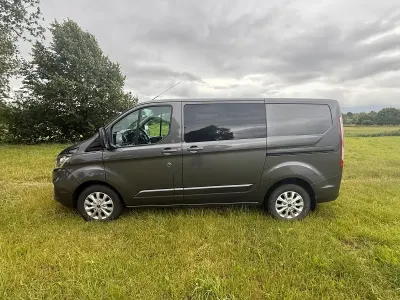 Gebraucht Ford Transit Custom 174 PS (127 kW) 2019 Grau Van / Kleinbus