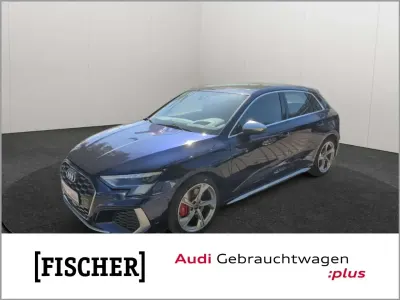 Gebraucht Audi S3 Ambiente 310 PS (228 kW) 2022 Blau Limousine