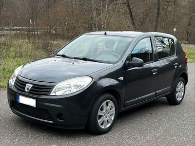 Gebraucht Dacia Sandero Lauréate 75 PS (55 kW) 2010 Grau Limousine