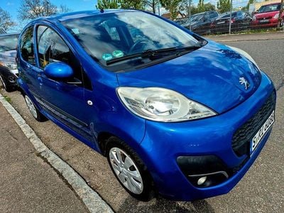 Gebraucht Peugeot 107 Active 68 PS (50 kW) 2012 Blau Kleinwagen